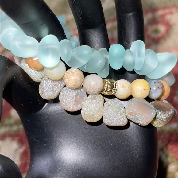 Walking on the beach 🏖 sea glass stack - Picture 2 of 2